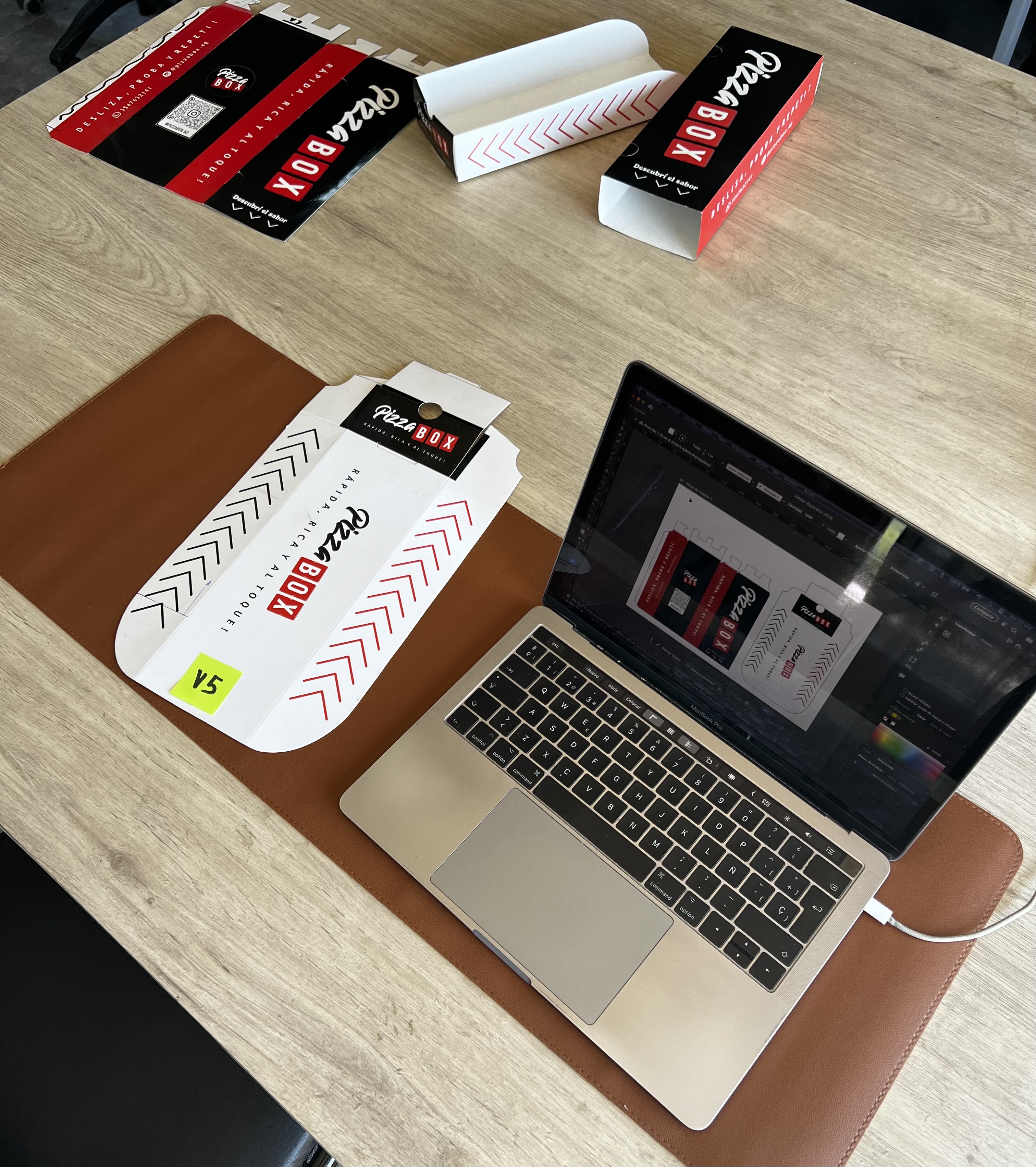 Pizza Box — producción